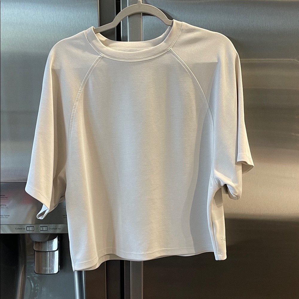 Athleta Cream Short Sleeve Seasoft Tee